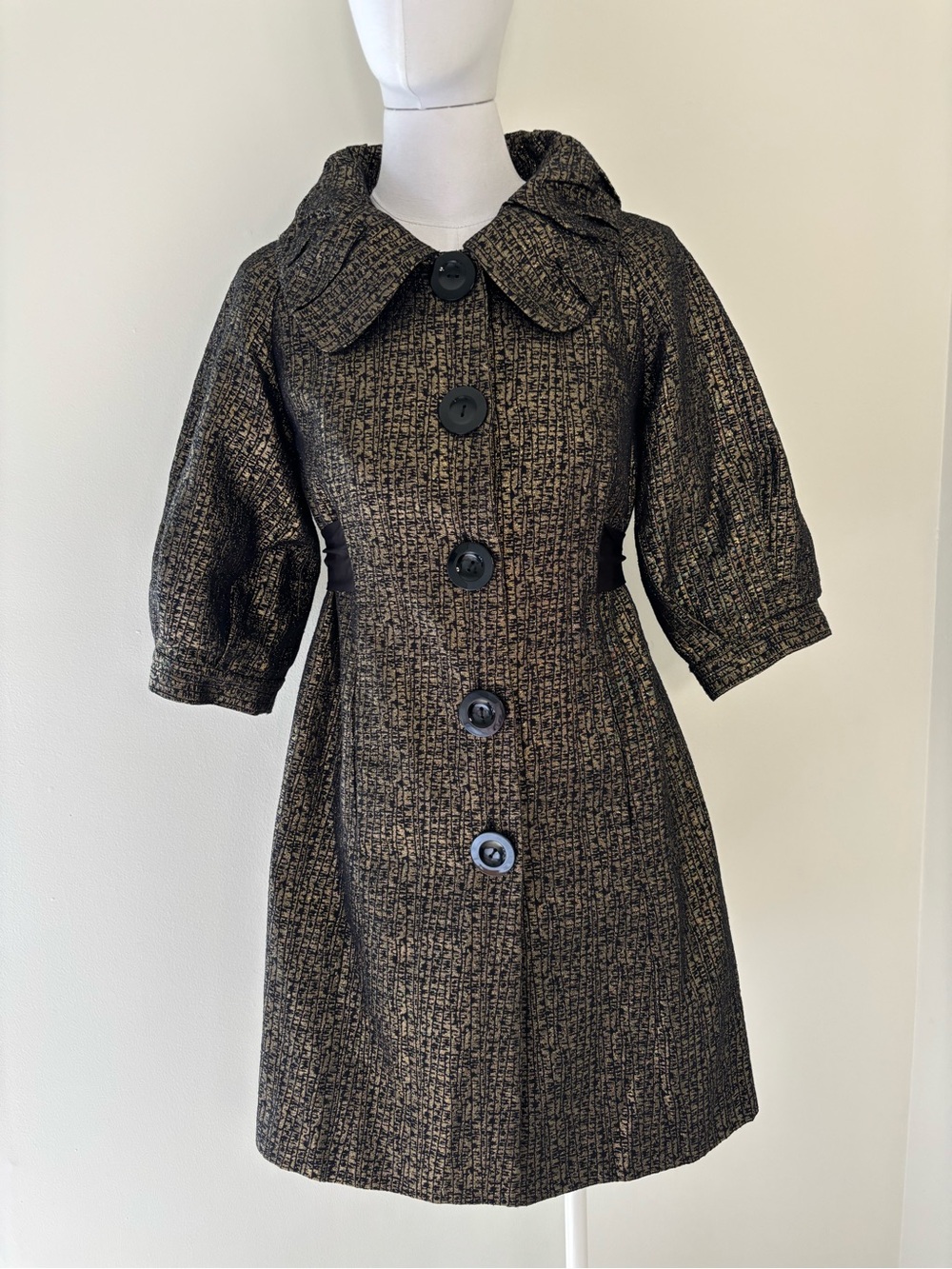 Vintage-Inspired Kensie metallic jacquard coat